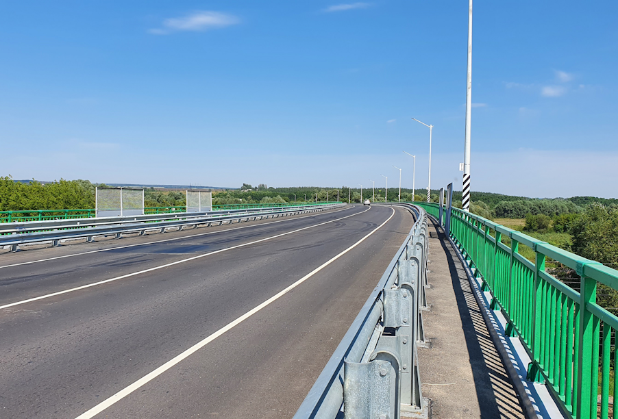 В Воронежской области капитально отремонтирован мост через реку Тихая Сосна